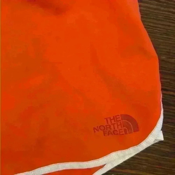 The North Face Shorts Womens Sz Large Orange Training Running Elastic Drawstring - Picture 2 of 8